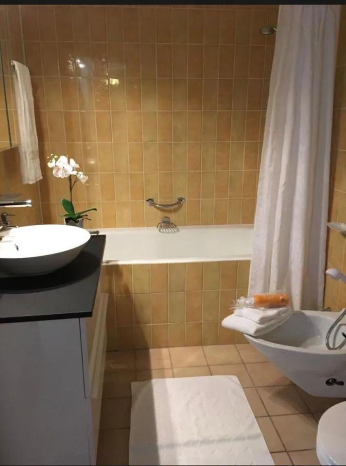 Appartement 2.5 pièces & parking en plein centre de Crans-Montana – Foto 10 von 12