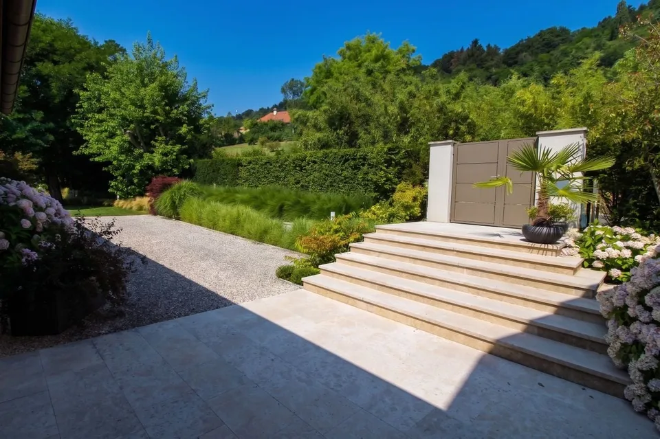 Vista mozzafiato, raro stile di vita a Féchy – foto 11 di 19