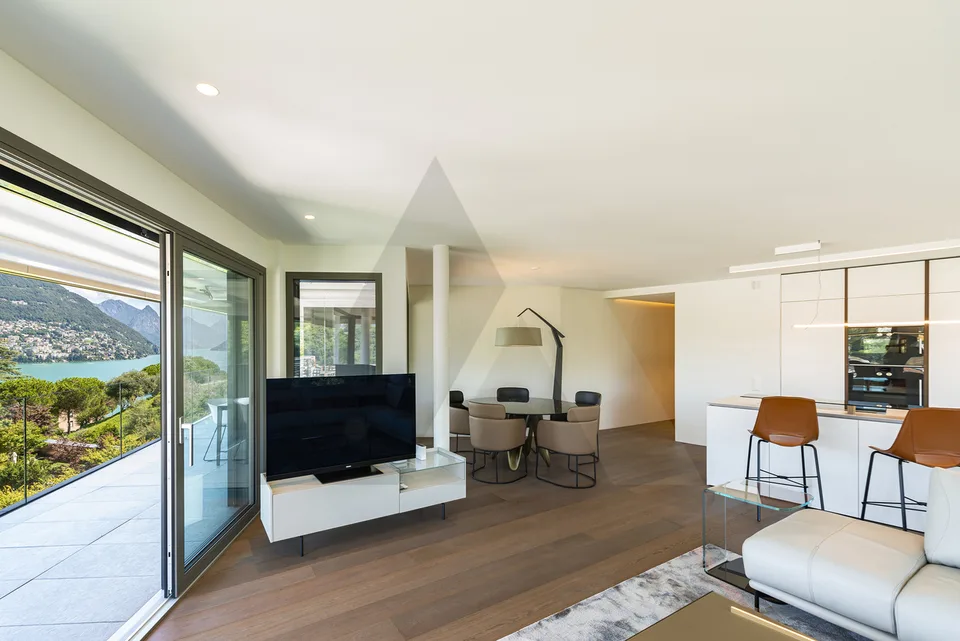 APPARTAMENTO VISTA LAGO IN UN MODERNO COMPLESSO RESIDENZIALE