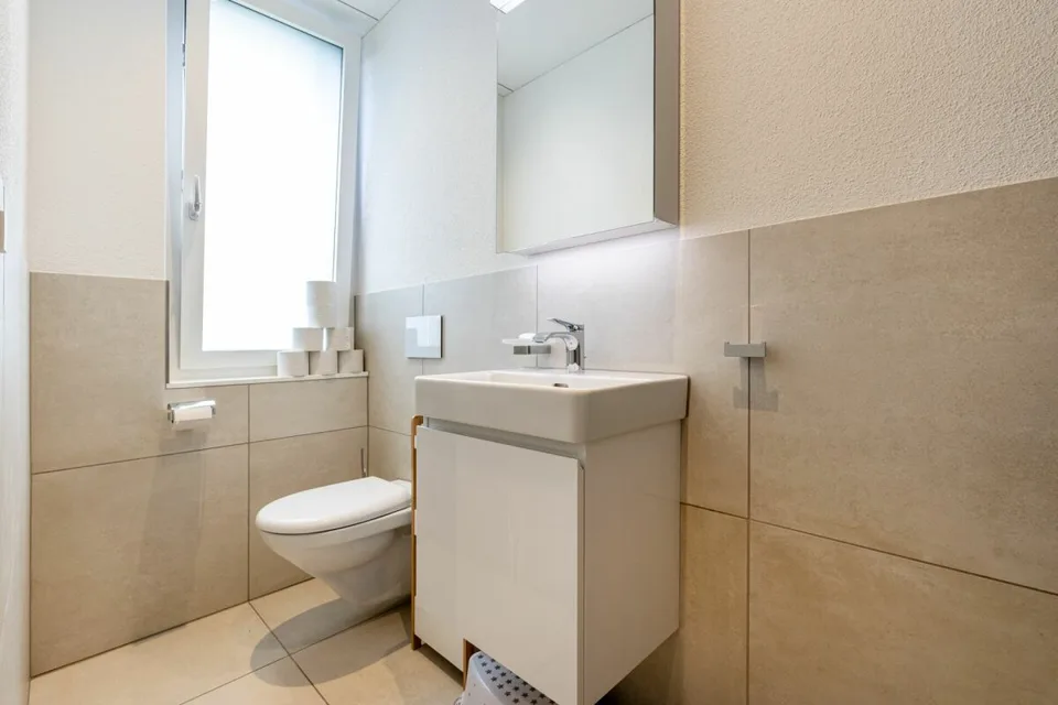 Topmodernes 7.5-Zimmer-Eck-Reiheneinfamilienhaus