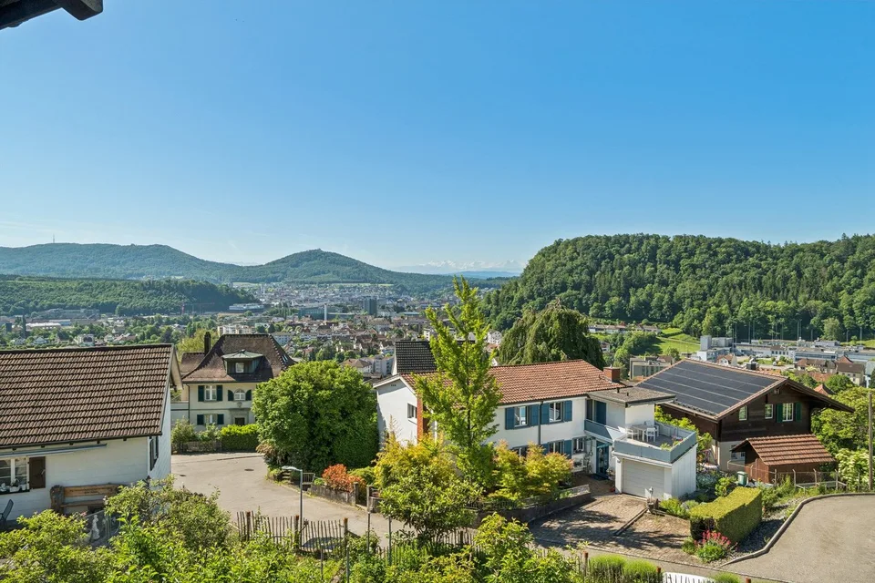An erhöhter Lage mit wunderbarem Ausblick