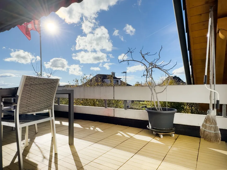Appartamento a galleria di 5,5 locali con balcone soleggiato e bella vista – foto 5 di 27