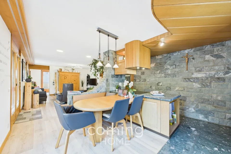 Moderne, lumineux et disponible immédiatement - appartement de 4,5 pièces au coeur de Turtmann
