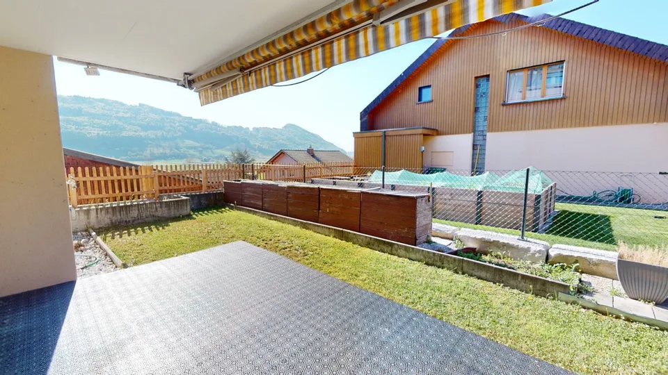 Appartamento soleggiato di 4,5 locali in una posizione tranquilla