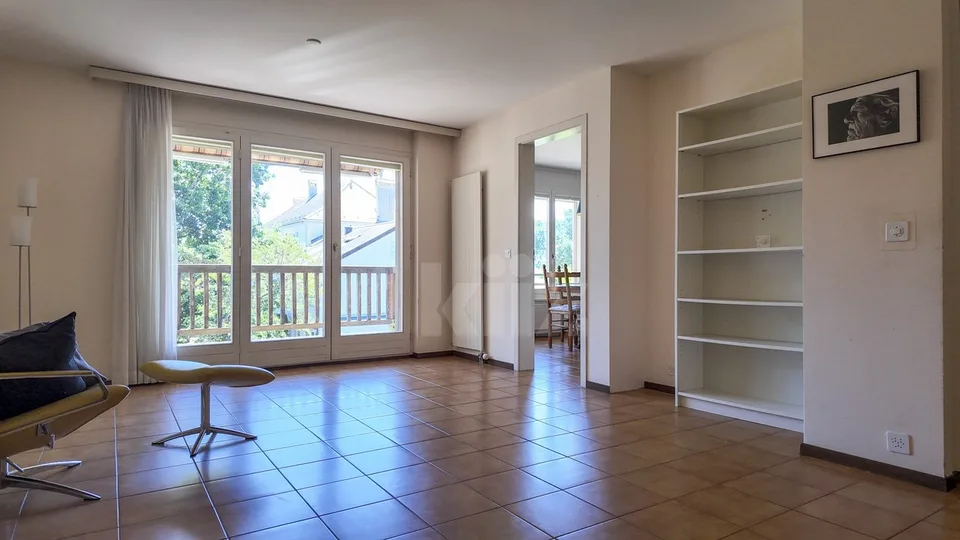 Charmantes Apartment mit Balkon in der Nähe des Sees