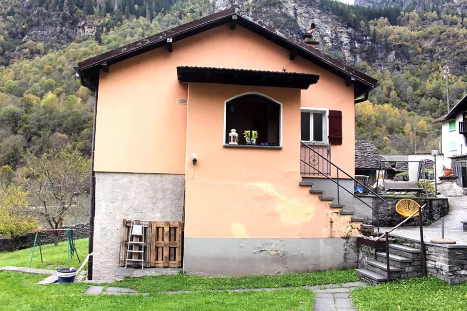 4 ½ -Zi.-Haus und Rustico zum Ausbauen sehr sonnig und ruhig – Foto 13 von 19