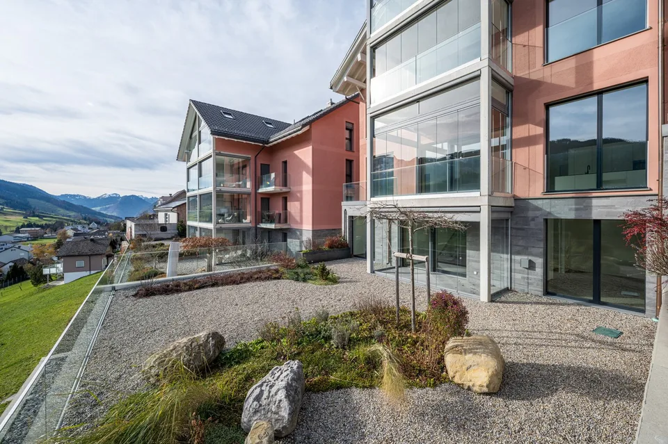 Appartamento-mansarda moderno di 5,5 locali con vista panoramica a Wildhaus