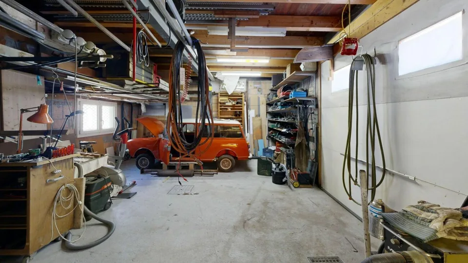 Oggetto unico per appassionati con garage / laboratorio spazioso – foto 25 di 30