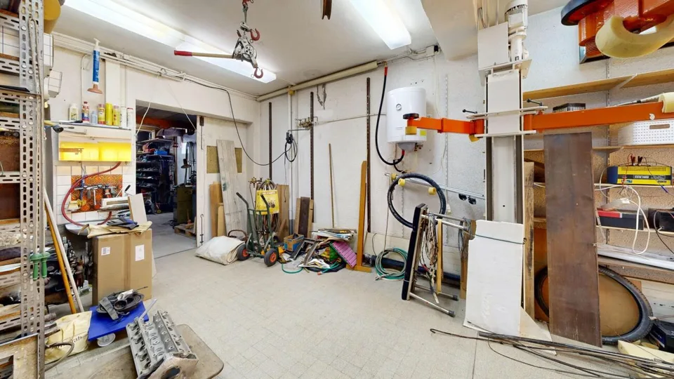 Oggetto unico per appassionati con garage / laboratorio spazioso – foto 24 di 30