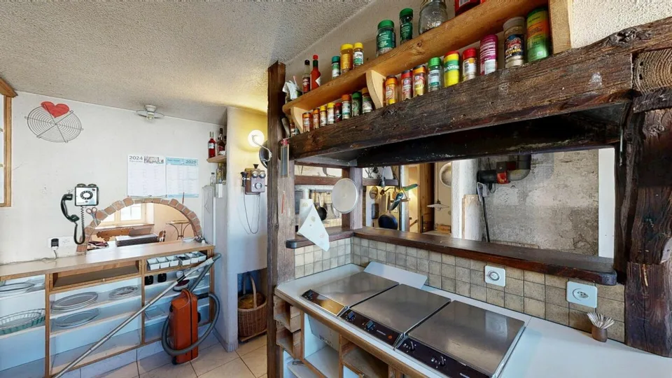Oggetto unico per appassionati con garage / laboratorio spazioso – foto 11 di 30