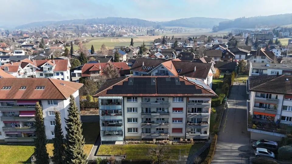 Living in a 4.5-room apartment on the top floor with a balcony – photo 7 of 15