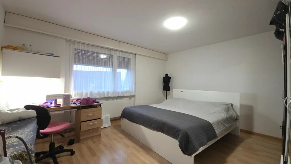 Living in a 4.5-room apartment on the top floor with a balcony – photo 8 of 15