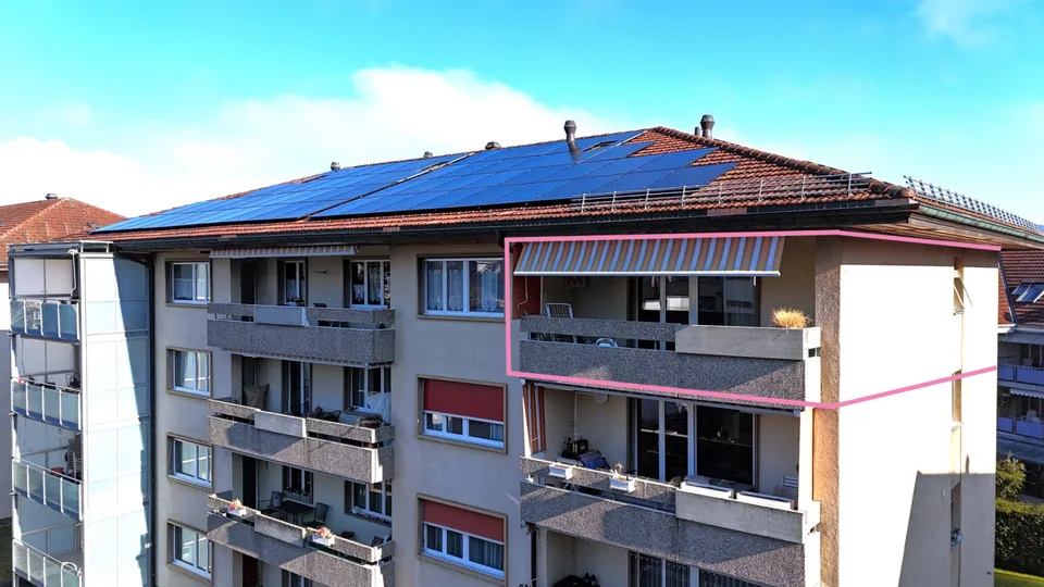 Leben in 4.5 Zimmerwohnung im obersten Geschoss mit Balkon
