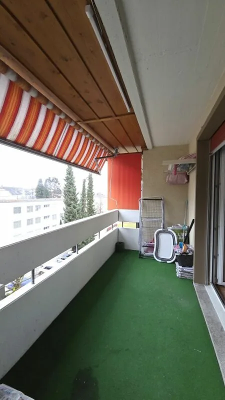 Leben in 4.5 Zimmerwohnung im obersten Geschoss mit Balkon