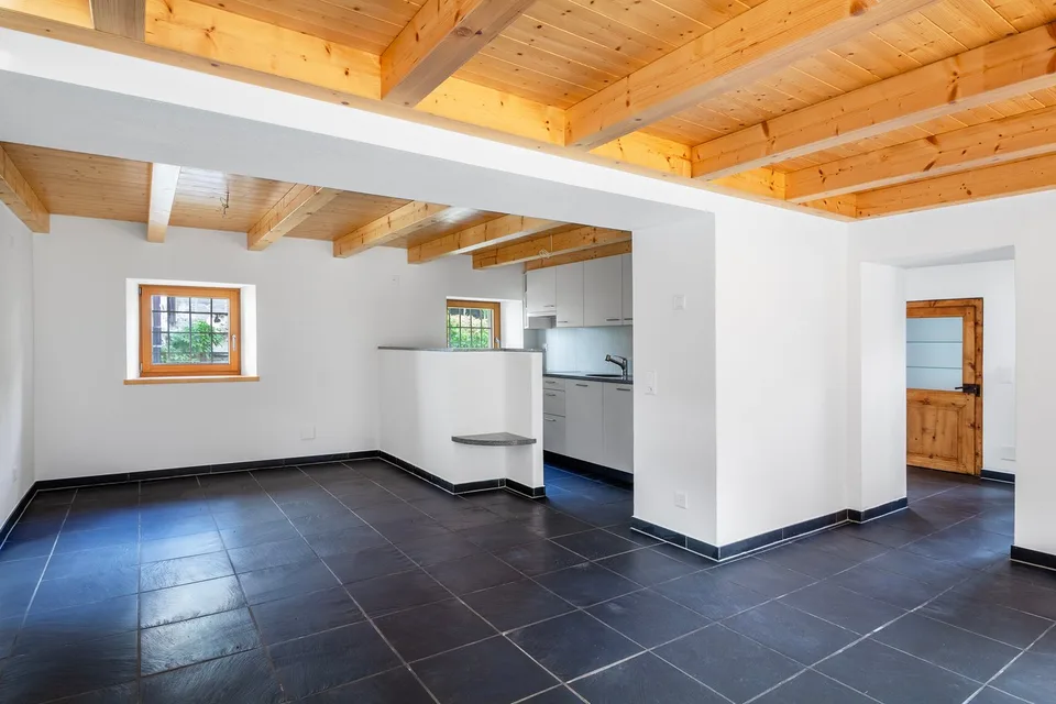 Maison tessinoise authentique avec des finitions de haute qualité