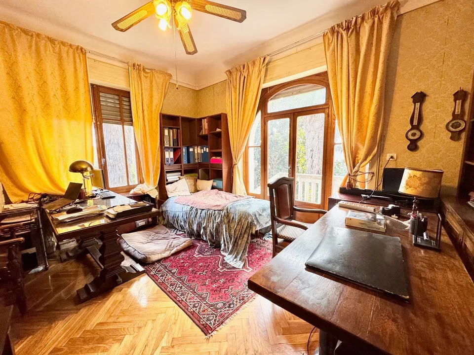Große Villa mit schönem Garten, in sonniger Süd-Lage – Foto 11 von 24