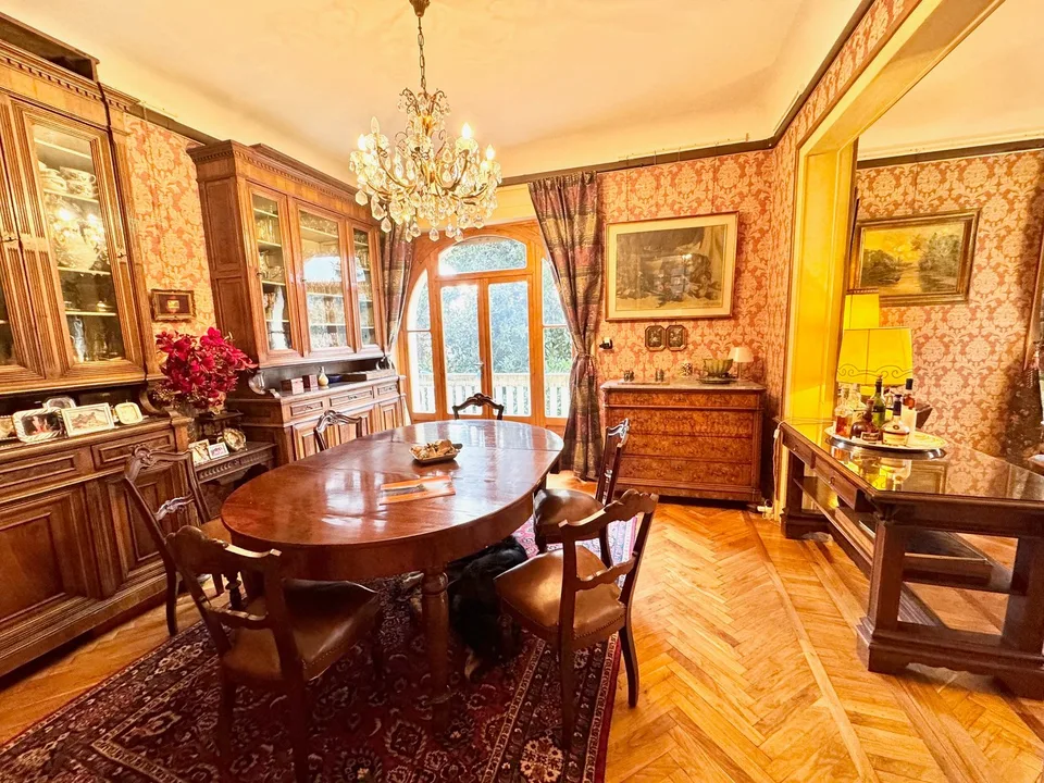 Große Villa mit schönem Garten, in sonniger Süd-Lage – Foto 7 von 24