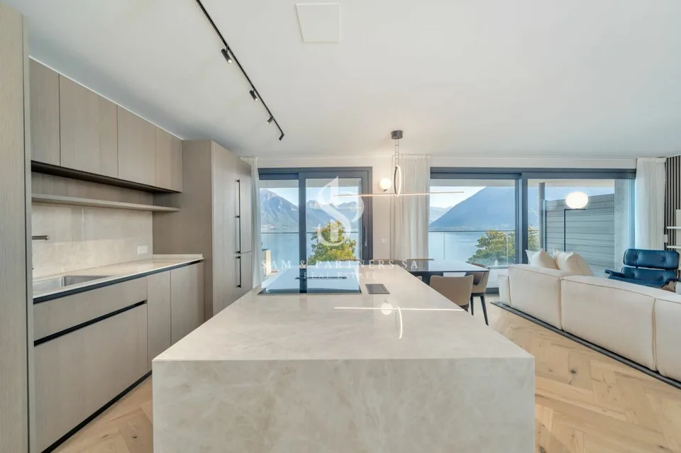 Penthouse mit Dachterrasse und Seeblick
