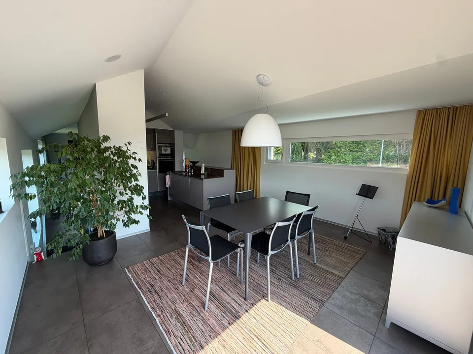 Prächtige und seltene moderne Villa mit 7,5 Zimmern