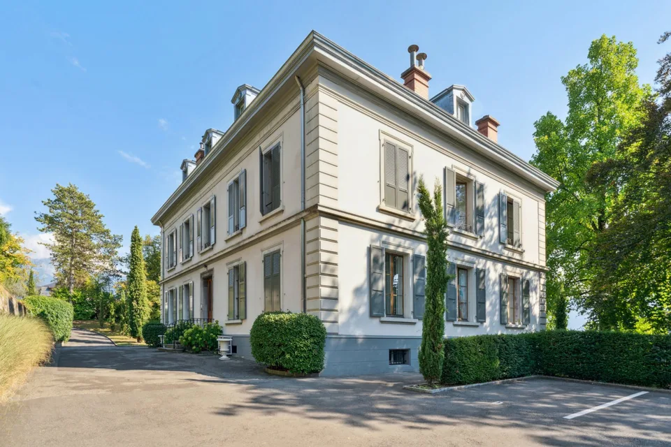 Rara perla nel cuore di Vevey in una casa padronale