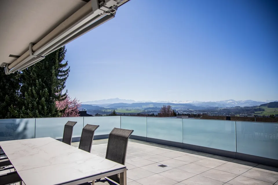 Exklusive Attikawohnung mit Panorama-Terrasse