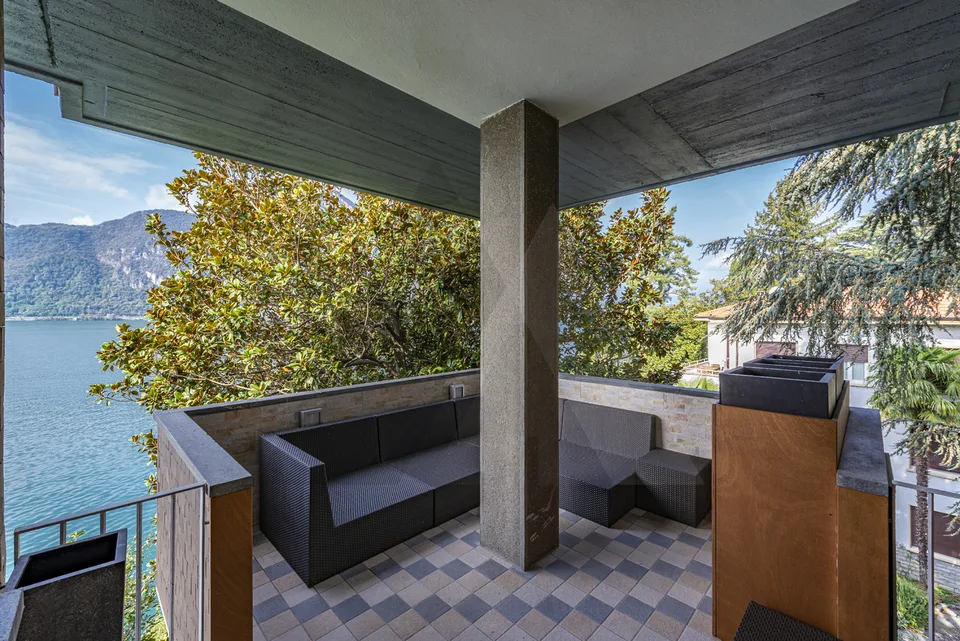 PRESTIGIOSO APPARTAMENTO VISTA LAGO - CAMPIONE D'ITALIA