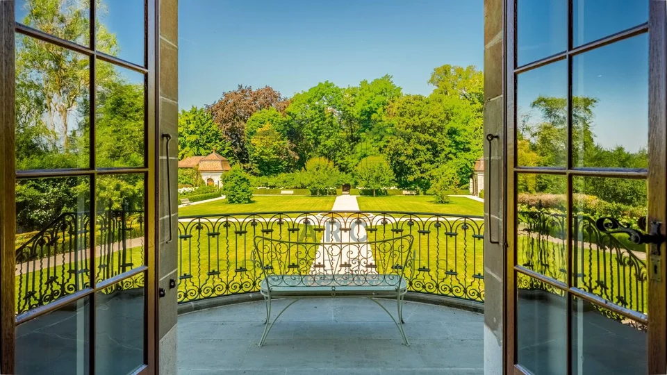 DOMAINE D'EXCEPTION ? SCHLOSS MERLINGE