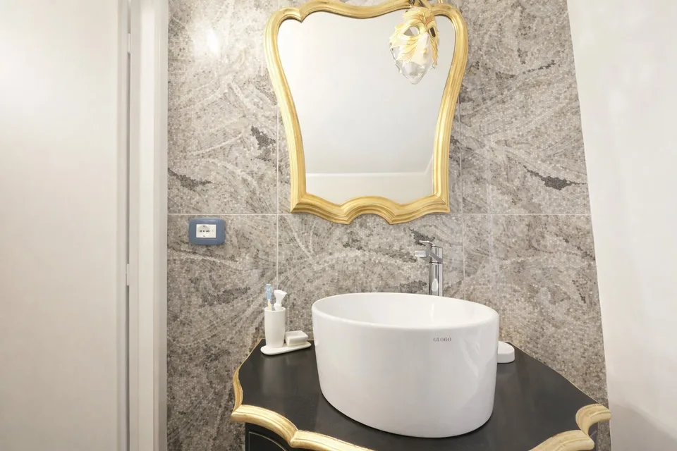 MODERNA MANSARDA DI DESIGN CON VISTA LAGO – Foto 12 von 12