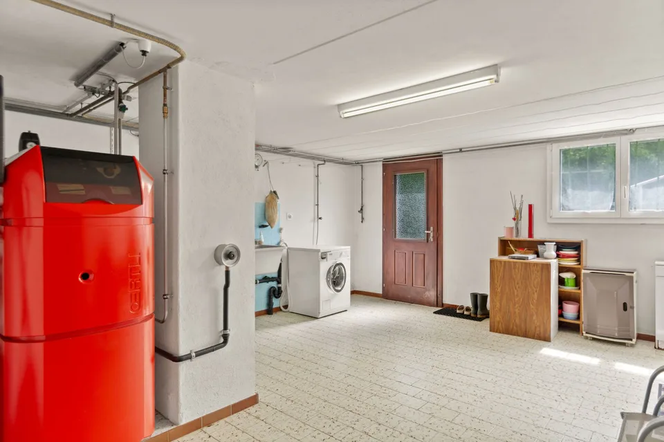 Casa indipendente affascinante con 7.5 locali a Bure – foto 11 di 13