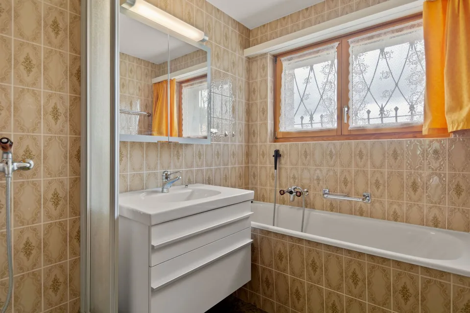 Casa indipendente affascinante con 7.5 locali a Bure – foto 10 di 13