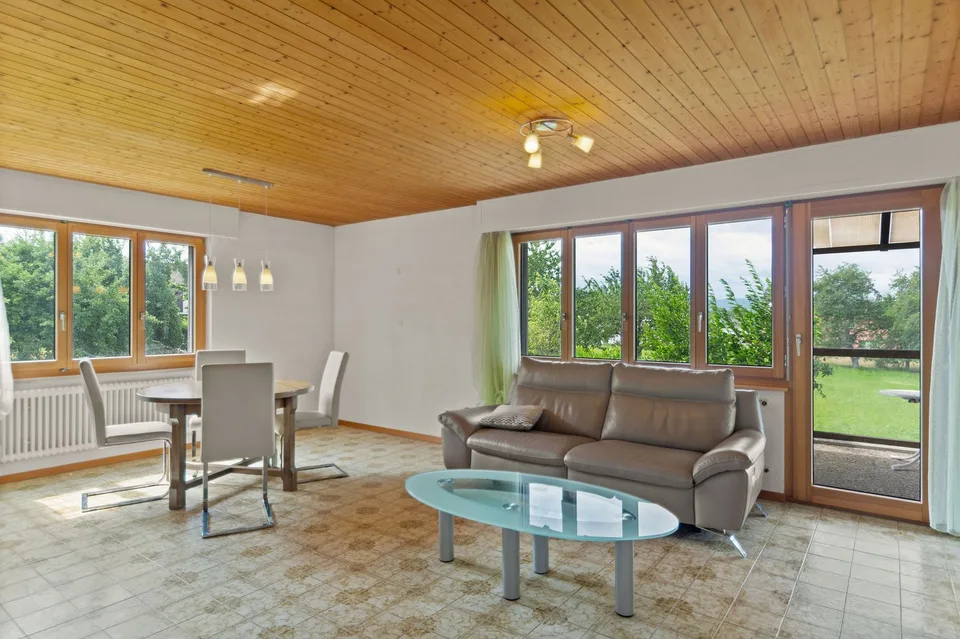 Casa individuale affascinante di 7,5 locali a Bure