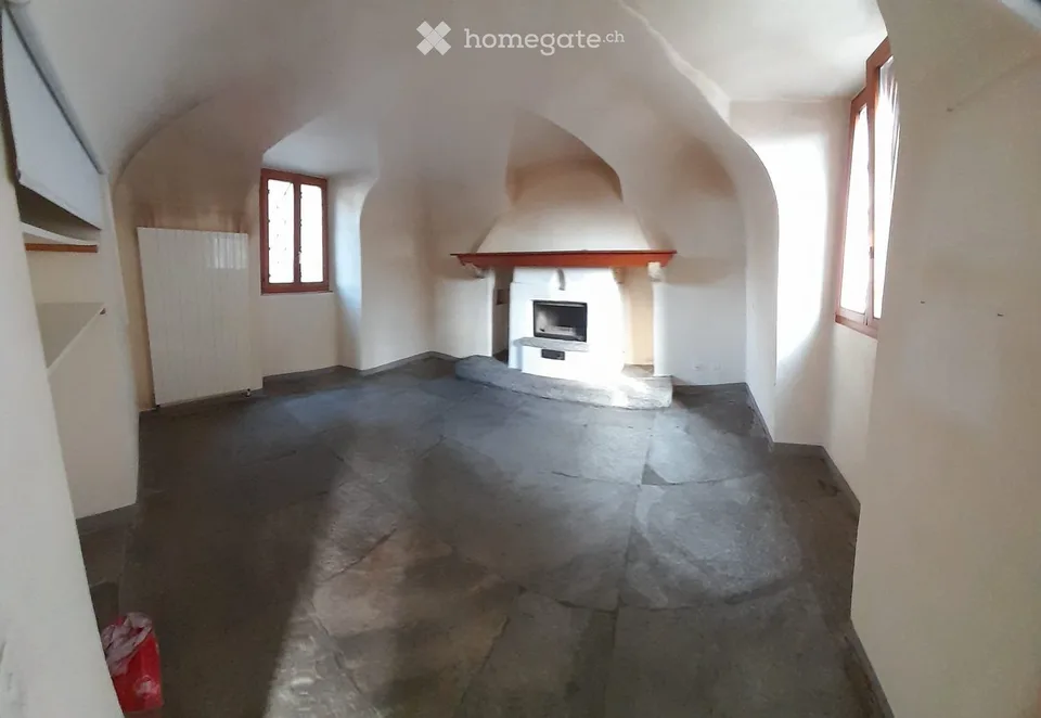 Casa ticinese + rustico adiacente da ristrutturare