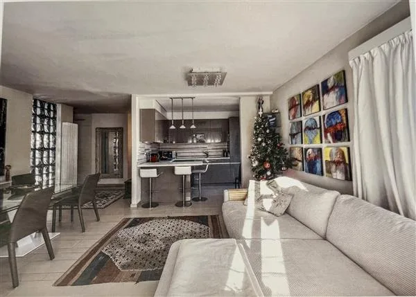 Appartement au dernier étage à Solduno avec 4,5 pièces