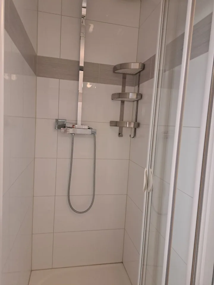 NEUER PREIS Charmantes 2-Zimmer-Wohnung im Crêt-Vaillant mit Aufzug – Foto 6 von 10
