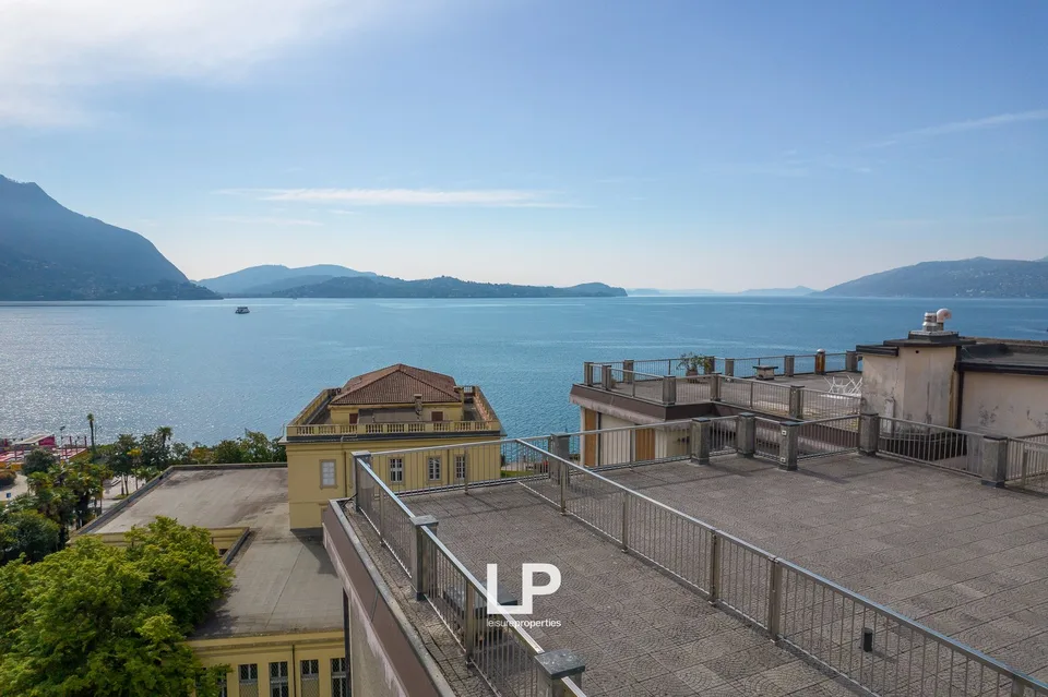 Luxuriöses Penthouse mit Seeblick in Intra – Foto 8 von 29