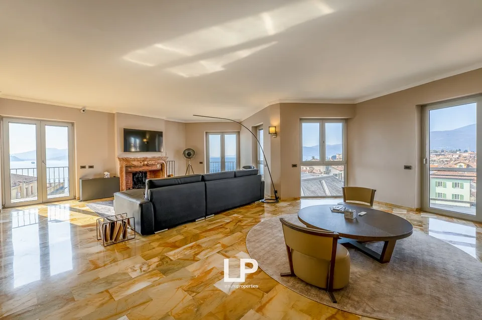 Luxuriöses Penthouse mit Seeblick in Intra – Foto 10 von 29