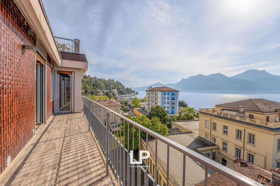 Luxuriöses Penthouse mit Seeblick in Intra – Foto 14 von 29