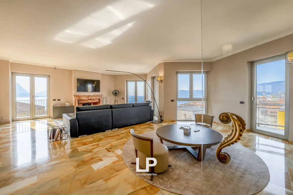 Luxuriöses Penthouse mit Seeblick in Intra – Foto 20 von 29