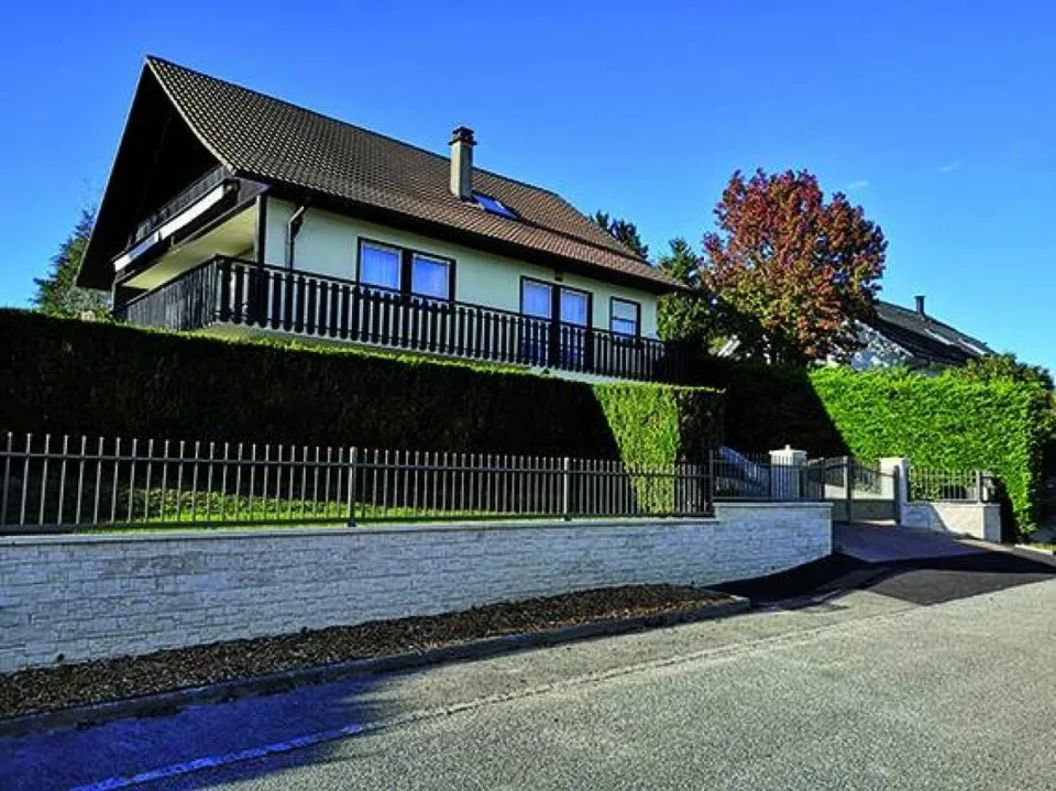 Villa indipendente di 9 locali a Sauverny