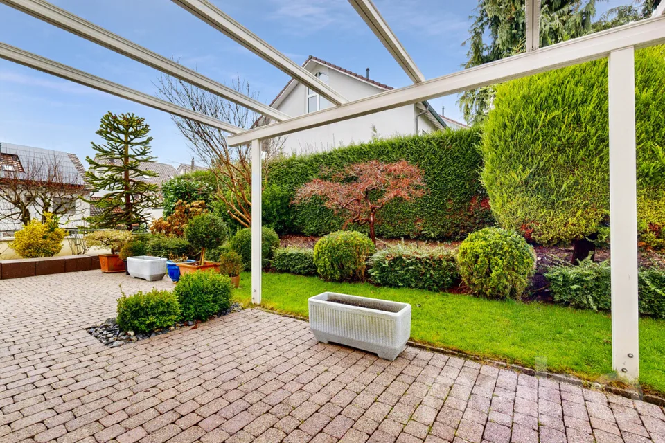 Casa spaziosa con giardino, doppio garage e zona a 30 km/h – foto 13 di 21