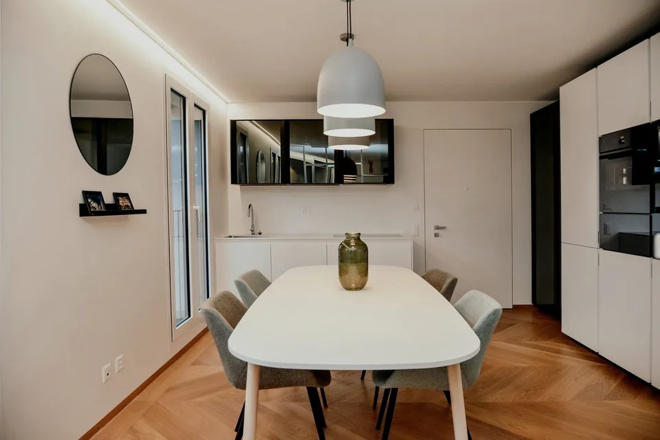 FANTASTIQUE APPARTEMENT DE 3.5 PIÈCES - AVEC UNE VUE SPLENDIDE SUR LE LAC DE LUGANO – photo 6 sur 13