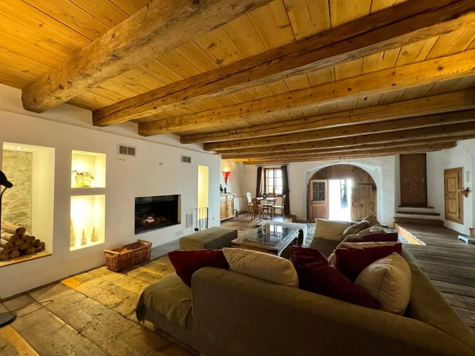 Sogno di casa in Engadina con storia, charme e grande potenziale
