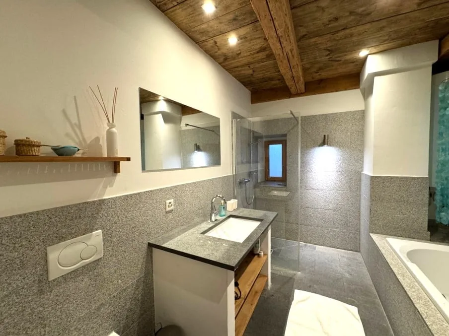 Sogno di casa in Engadina con storia, charme e grande potenziale – foto 10 di 12