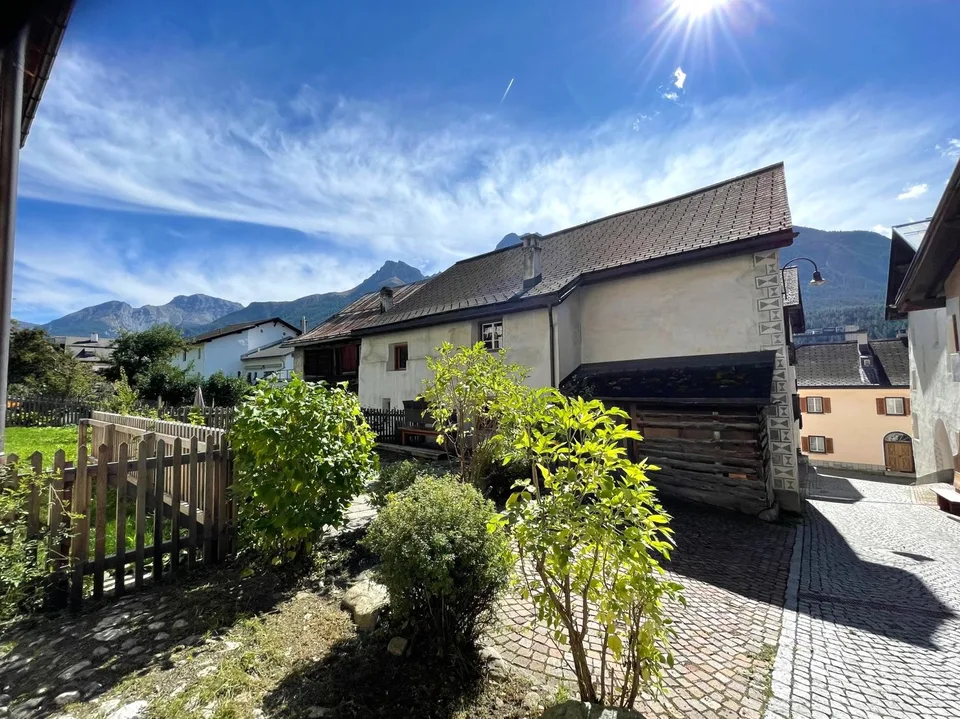 Sogno di casa in Engadina con storia, charme e grande potenziale – foto 8 di 12