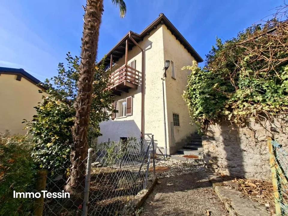 PRIX TOP : Maison individuelle élégante avec caractère dans un bon emplacement près de Bellinzone