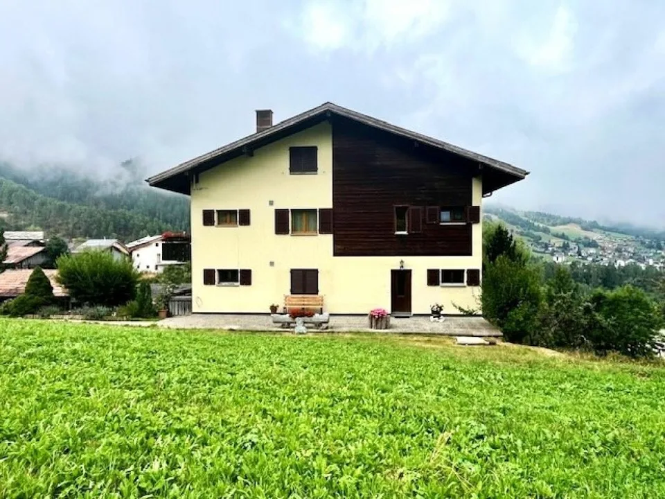 Attraktive (Ferien)-Wohnung auf zwei Etagen mit Ausbaupotenzial in Bürchen VS