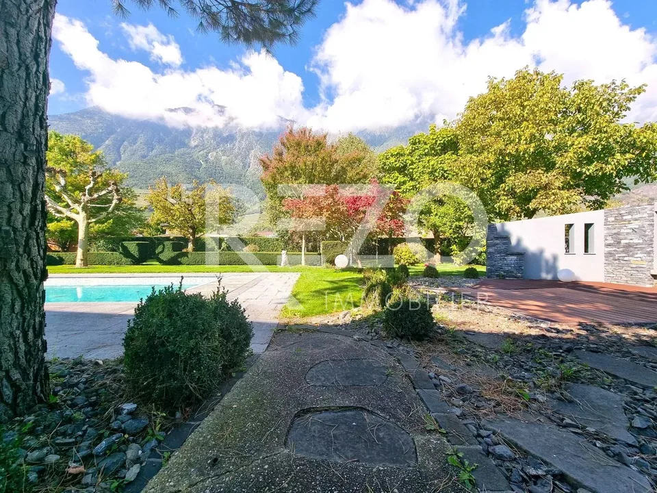 Architekturvilla mit Swimmingpool und Sauna - Vollständig – Foto 10 von 19