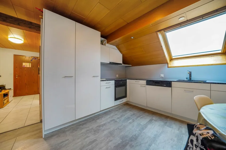 Vollvermietetes Mehrfamilienhaus mit 4 Wohnungen, 5.4% Bruttorendite