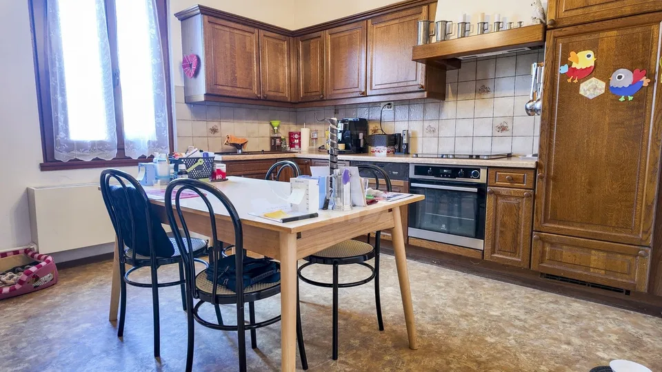Charmanter Haus mit 3 Wohnungen in der Nähe des Zentrums