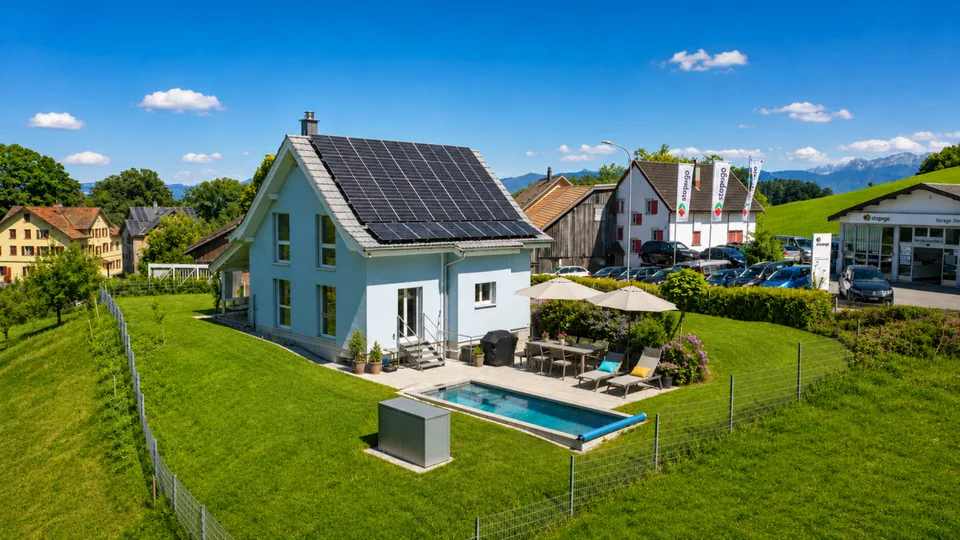 NATUR, RUHE & LEBENSQUALITÄT - BIJOU MIT POOL
